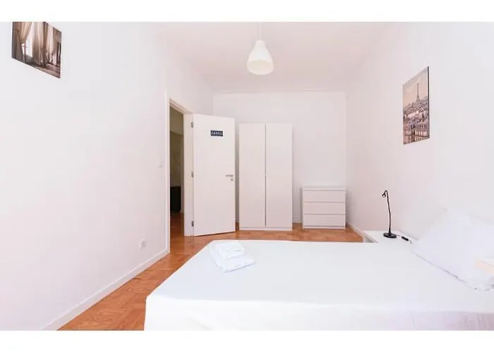 Houze Comfortable In Laranjeiras Lejlighed Lisboa